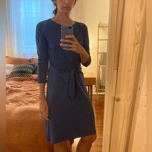 Ann Taylor dress with sleeves and knot detail